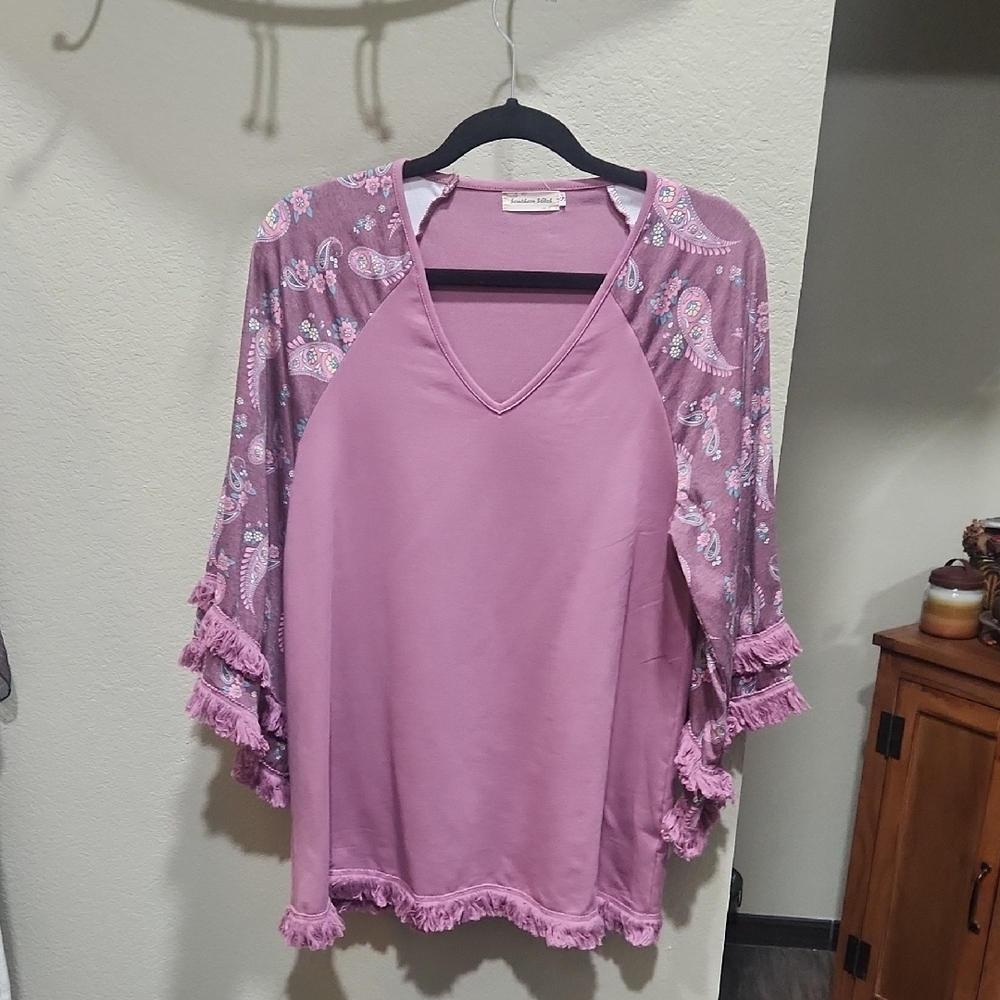 Women's Pink Paisley Sleeve Top